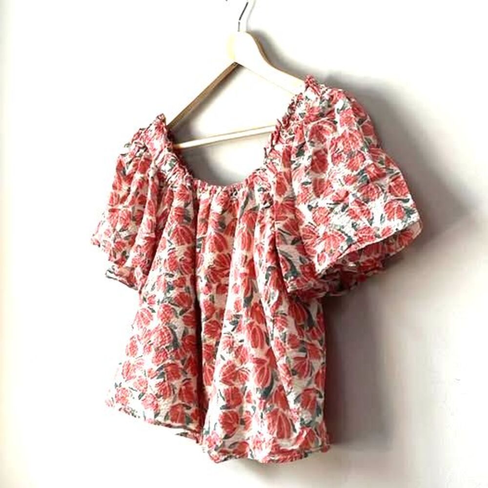 Moodie XS Floral Puff Sleeve Top